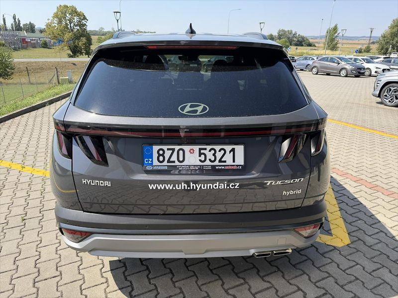 Hyundai Tucson (2026) 1,6 T-GDI HEV 4×4 AT 176 kW  G - fotka 4 z 12