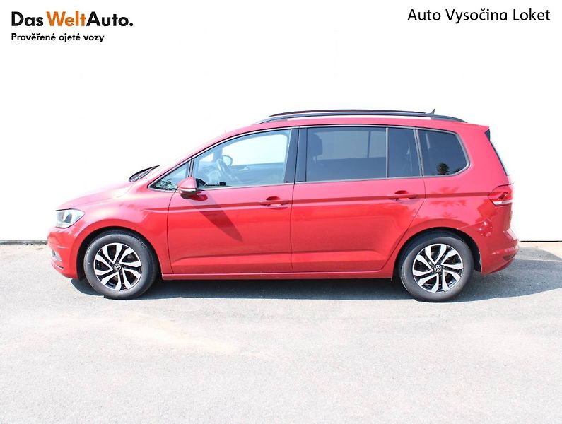 Volkswagen Touran (2022) 2.0 TDI 110kW DSG tažné - fotka 3 z 35