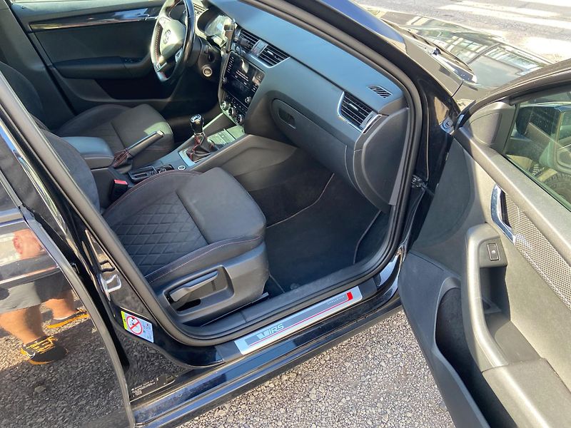 Škoda Octavia (2018) 2.0 TDI 135kW, Euro 6 - fotka 14 z 20