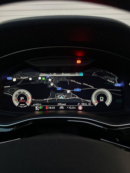 Audi Q7 (2024) S-LINE QUATTRO V ZÁRUCE 360 - fotka 27 z 39