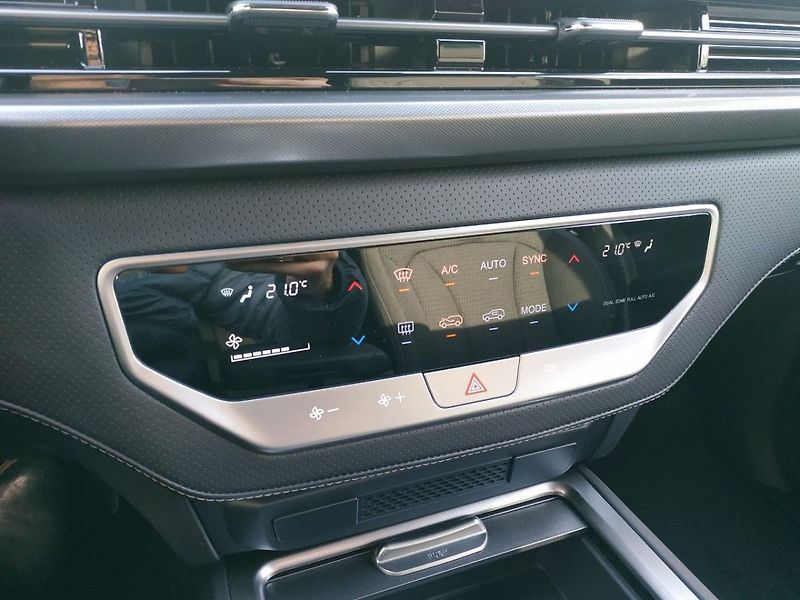KGM Rexton 2.2 Club, AT,4WD, SKLADEM - fotka 24 z 28