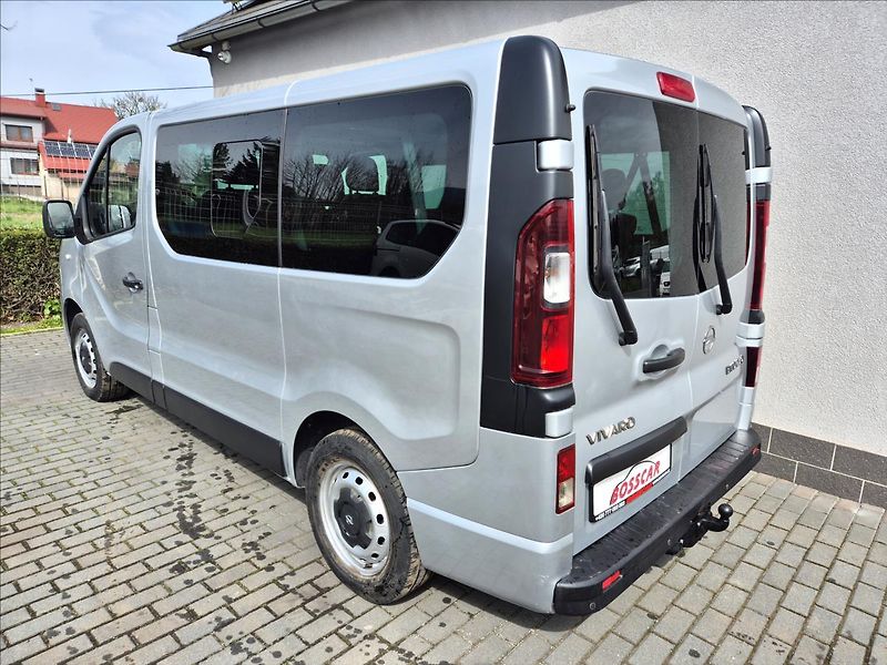 Opel Vivaro (2016) 1,6 CDTi 8 9 Míst TZ Tempomat - fotka 4 z 30