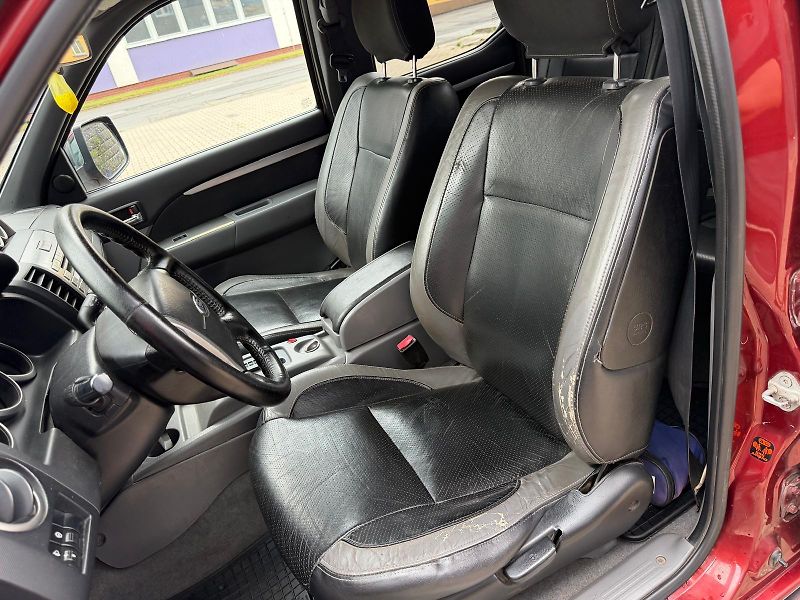 Ford Ranger 3,0 TDCi 4WD /automat /u - fotka 11 z 26