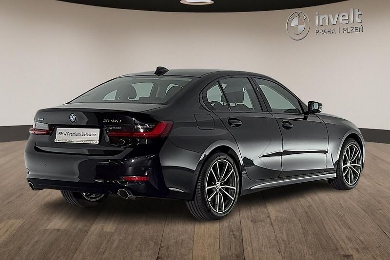 BMW Řada 3 320d xDrive - fotka 3 z 23