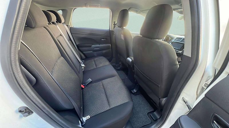 Mitsubishi ASX 2.2 Di-D (110kW) 4WD AT6/8234 - fotka 31 z 50
