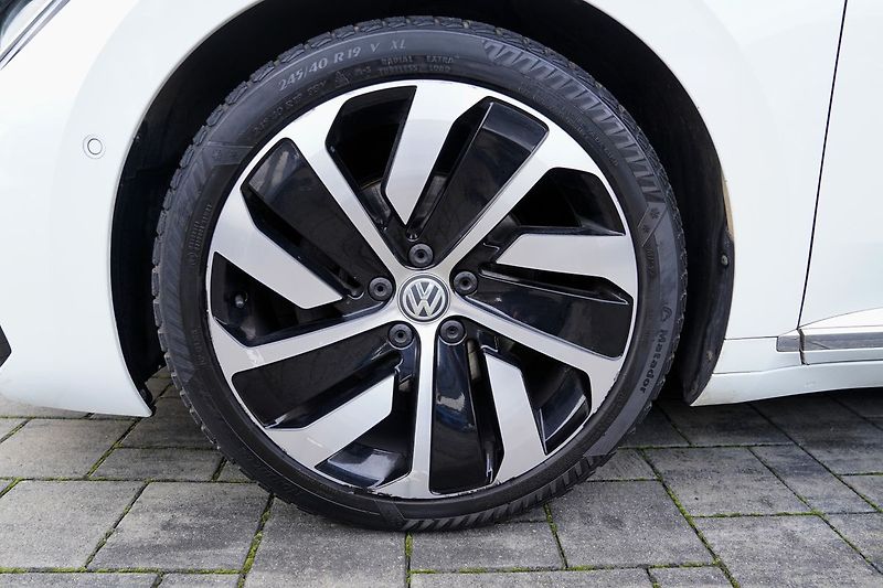 Volkswagen Arteon 2.0 TDI/4Motion/DSG/R-line - fotka 15 z 40