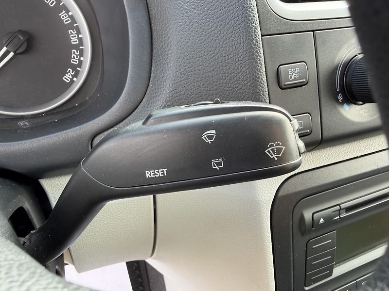 Škoda Roomster (2007) 1,4i 16V 63kW SERVISKA  - fotka 36 z 56