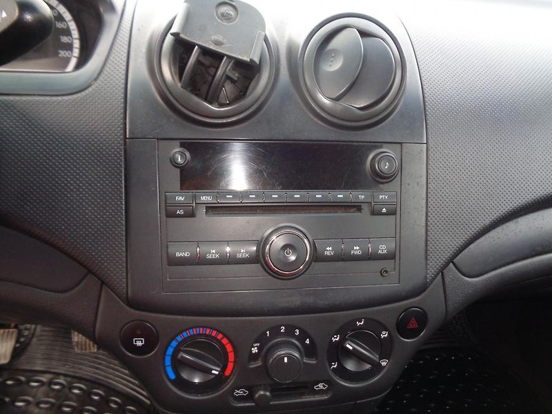 Chevrolet Aveo 1,2 - fotka 9 z 14