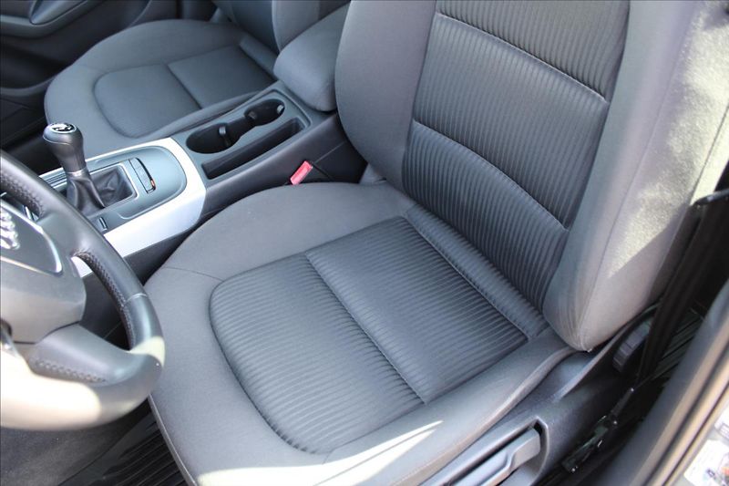 Audi A4 1,8 TFSI  NOVÉ V ČR,4x4 - fotka 20 z 27