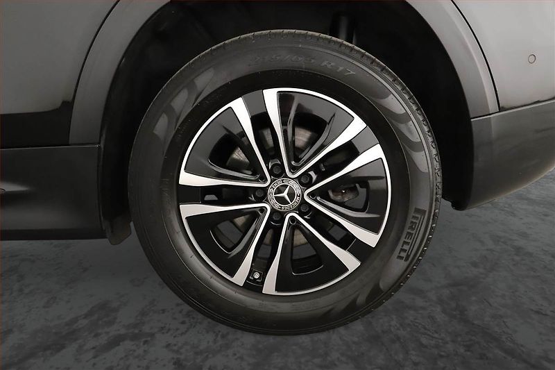 Mercedes-Benz GLB (2024) 200 d 4MATIC - fotka 12 z 21