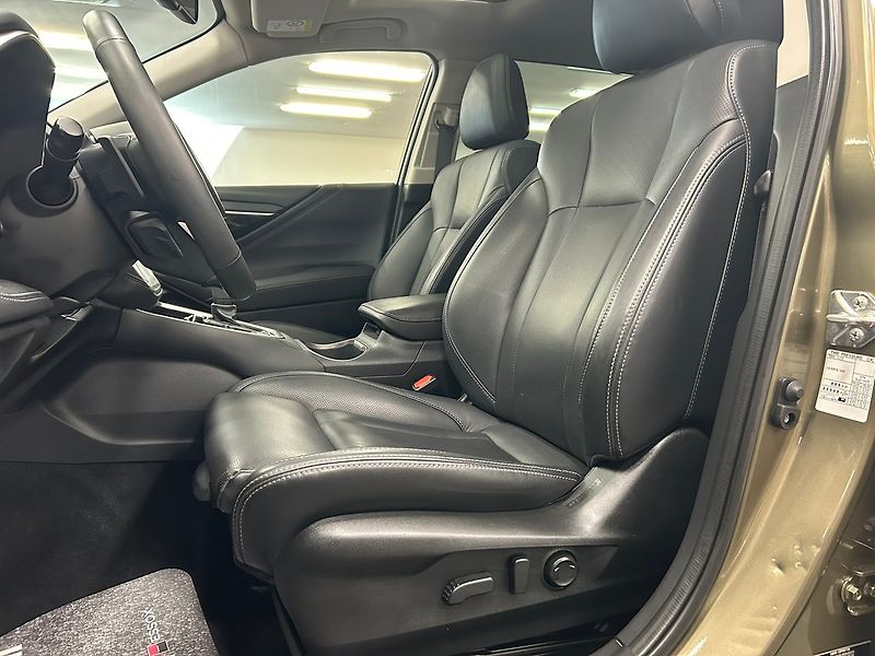 Subaru Outback (2022) 2.5 TOURING 2022 | Záruka - fotka 13 z 53