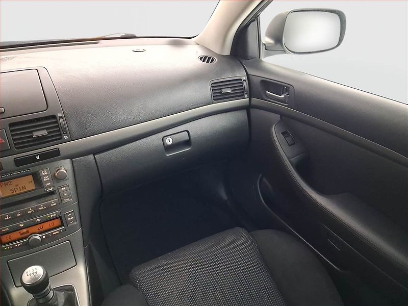 Toyota Avensis (2009) 2.0 D-4D, po STK, jezdí skvěle - fotka 8 z 18