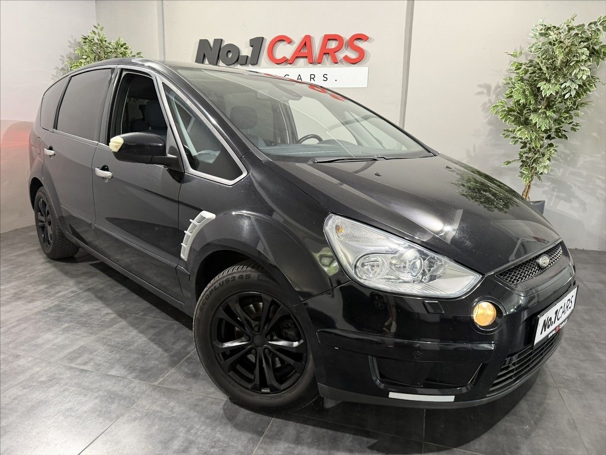 Ford S-MAX 2,0   TDCI SONY VÝHŘEV TAŽNÉ