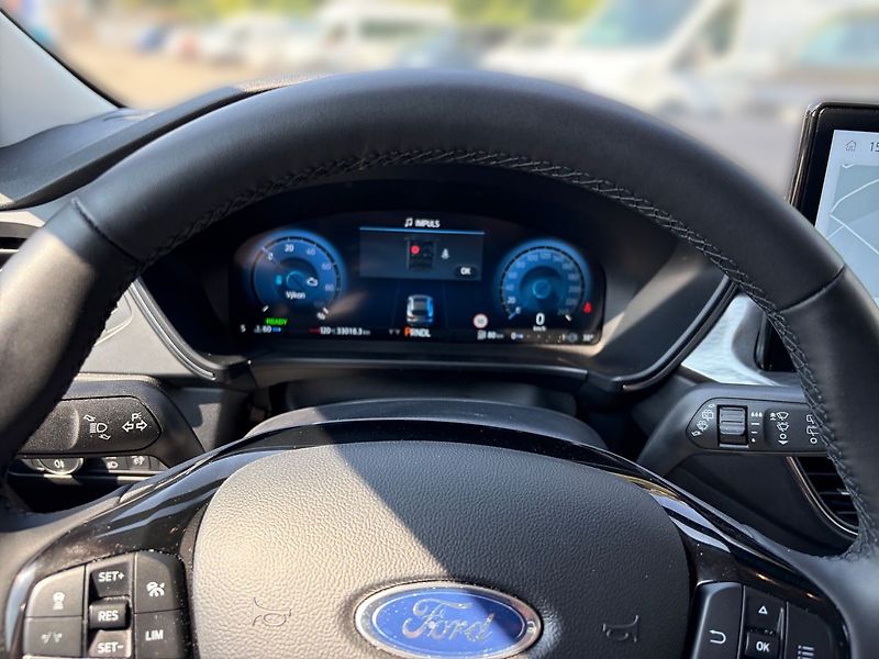 Ford Kuga AWD HEV TITANIUM CZ TOP VÝBAVA - fotka 8 z 19