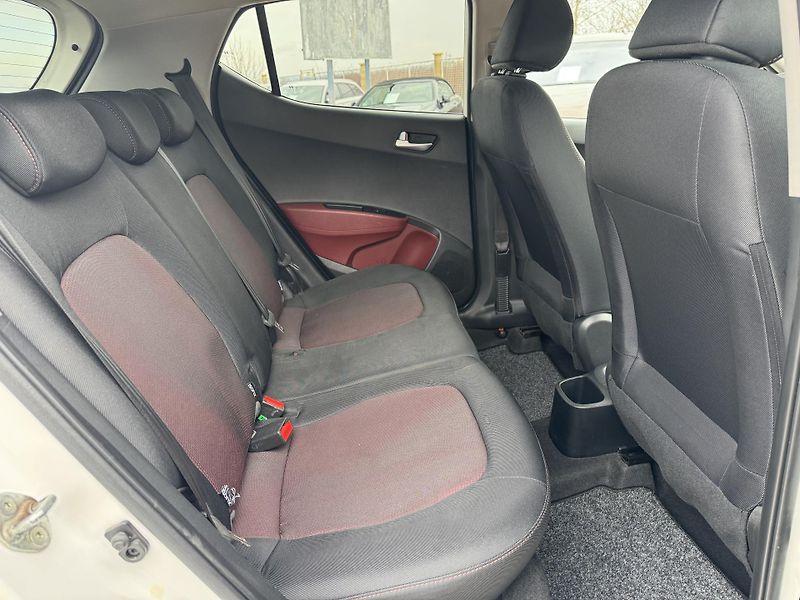 Hyundai i10 (2017) 1.2 64KW 1.Majitel 104000km! - fotka 26 z 29
