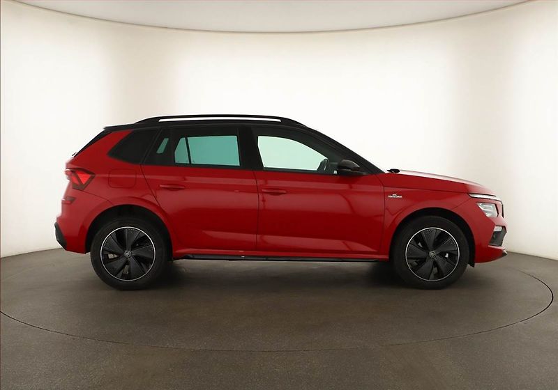 Škoda Kamiq (2025) 1.0 TSI, MONTE CARLO, AUTOMAT - fotka 6 z 20