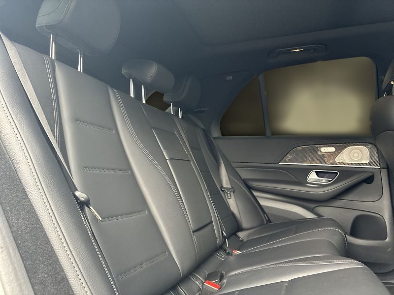 Mercedes-Benz GLE 450d 4MATIC AMG Line Night - fotka 18 z 18