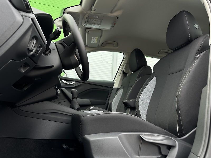 Škoda Kamiq 1.0TSi 116PS KAMERA+PDC P/Z Sm - fotka 13 z 42