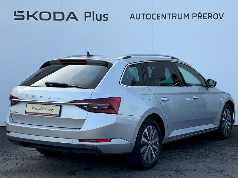 Škoda Superb (2023) 2.0 TDI 110kW Style Matrix Man - fotka 2 z 34