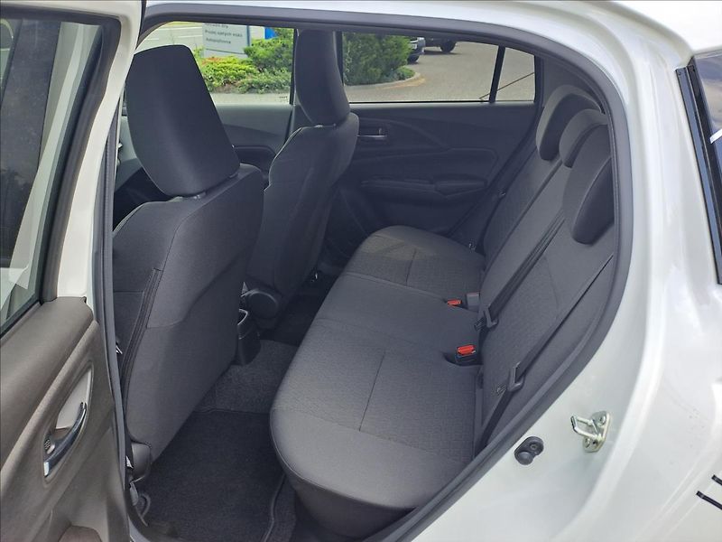 Suzuki Swift 1,2 PREMIUM HYBRID MY26 - fotka 16 z 20