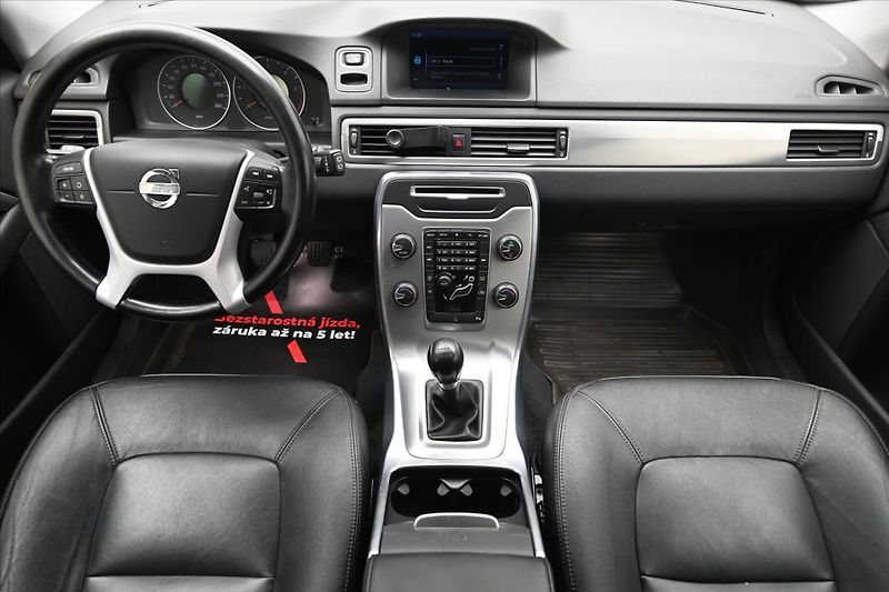Volvo V70 2,0 120kW D4 Manuál Tažné - fotka 15 z 29