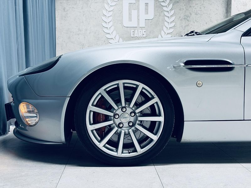 Aston Martin Vanquish (2004) 6.0*V.12*VANQUISH*S*520hp - fotka 16 z 38