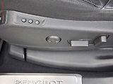 Peugeot 3008 (2020) 2.0 HDi, GT, AT, +ALU, panor - náhled 12