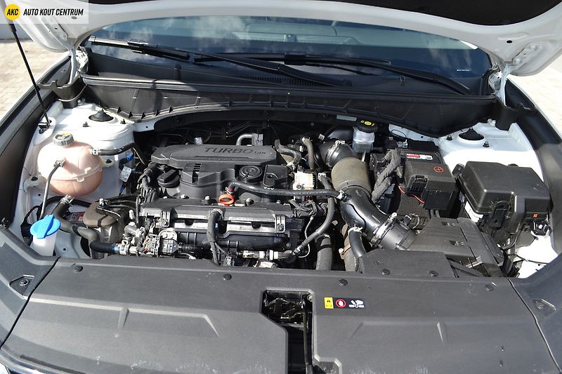 Hyundai Tucson 1.6T-GDI STYLE DCT FL 118KW - fotka 42 z 48