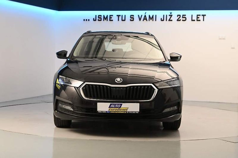Škoda Octavia (2023) 2.0 DSG LED VIRTUAL TDI - fotka 3 z 32