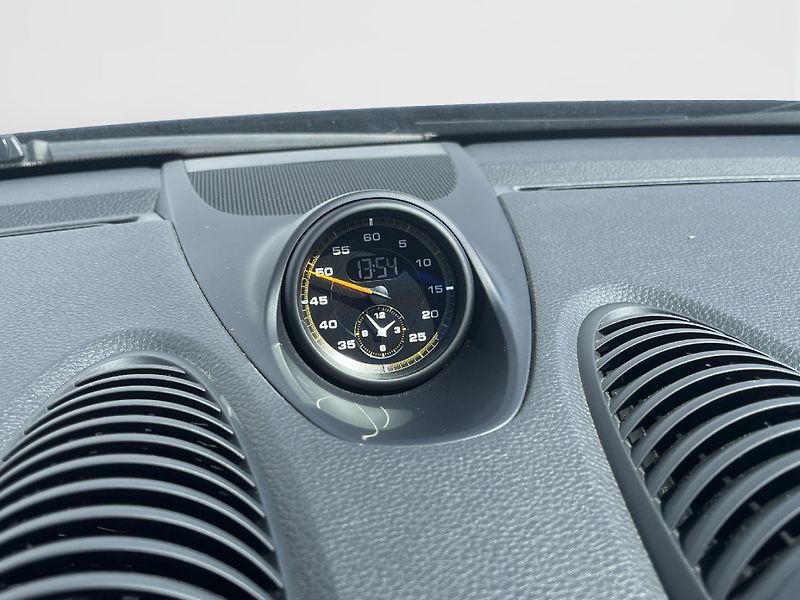 Porsche Cayman (2020) GT4 - fotka 22 z 25