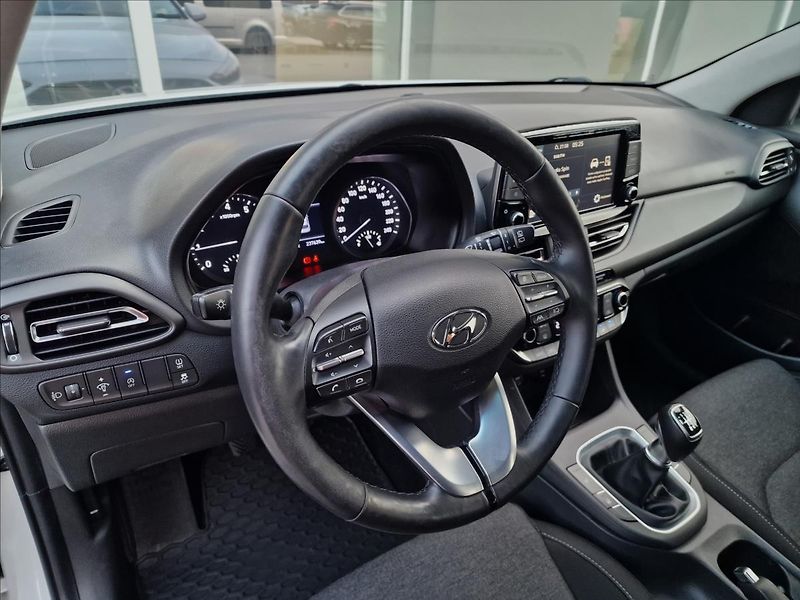 Hyundai i30 1.0 T-GDI Smart Kombi,ČR,1Maj - fotka 20 z 50