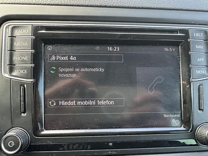 Volkswagen Sharan (2017) 2.0 TDi Sound 110 Kw - fotka 34 z 35