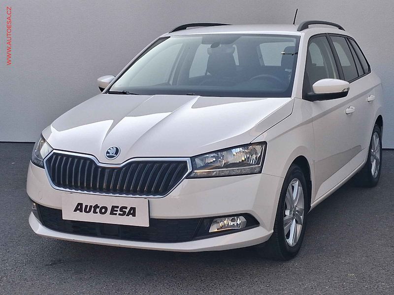 Škoda Fabia (2022) 1.0 TSi, 1.maj,ČR, Ambition - fotka 3 z 15
