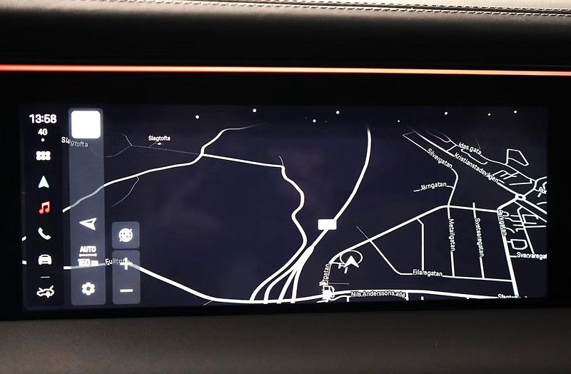 Porsche Macan Turbo GTS Matrix Kamera HuD - fotka 15 z 22