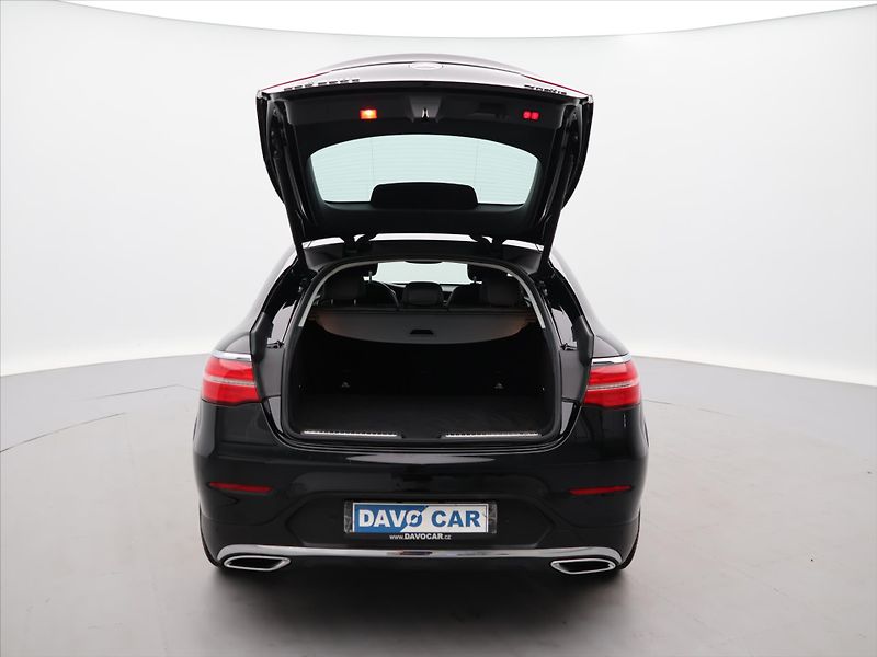 Mercedes-Benz GLC 2,1 250d 150 kw 4MATIC CZ AMG - fotka 9 z 33