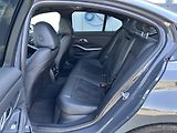 BMW Řada 3 330i M-Sport - náhled 8