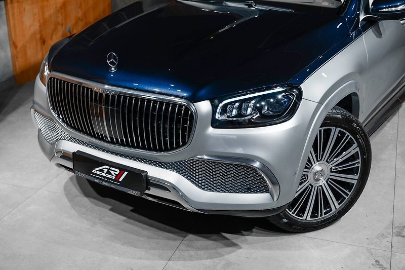 Mercedes-Benz GLS 4MATIC Maybach - fotka 4 z 32