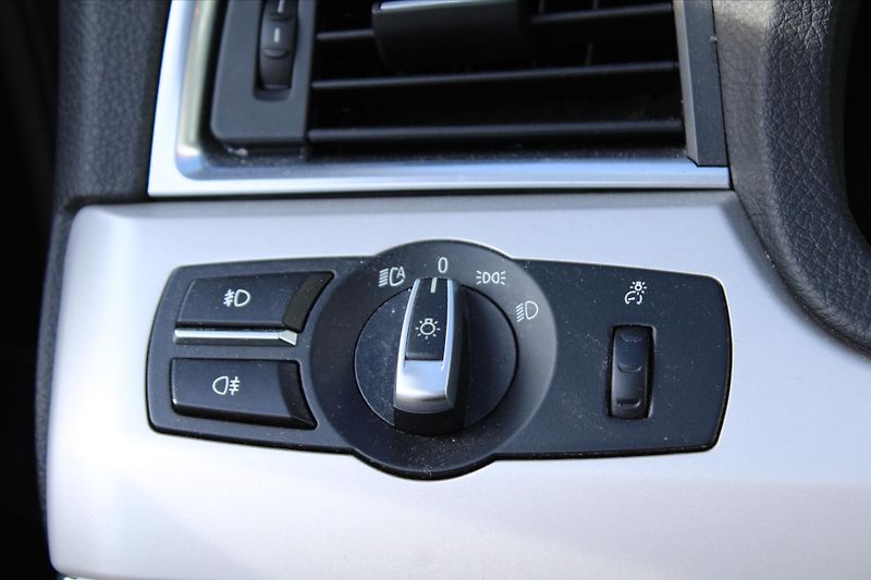 BMW Řada 5 530d GT xDrive LUXURY NAVI - fotka 17 z 27