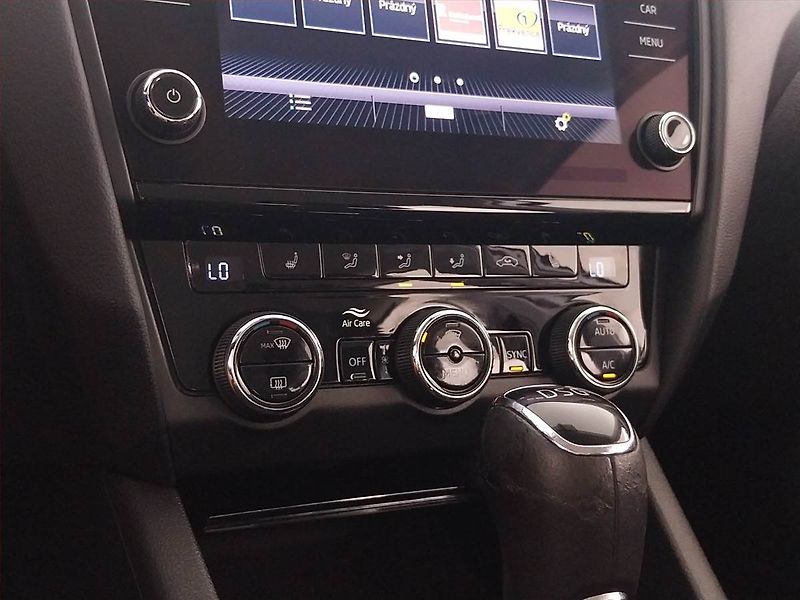 Škoda Octavia (2019) Style 1.5 TSI G-TEC, Automat - fotka 18 z 21