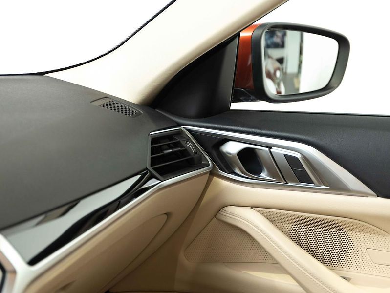 BMW Řada 4 420i Coupé Coupé - fotka 16 z 22