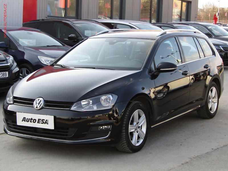 Volkswagen Golf (2016) 2.0TDi, ČR, Highline, DSG - fotka 3 z 16