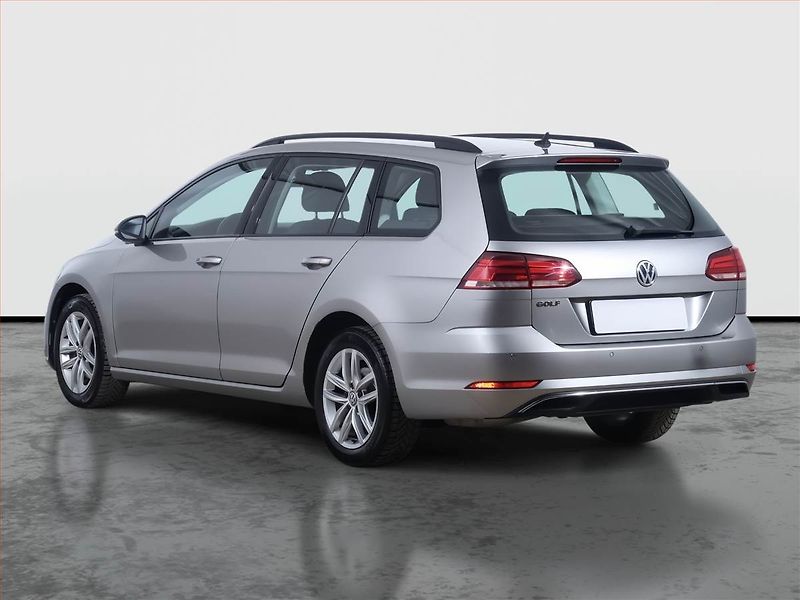 Volkswagen Golf (2020) 2.0 TDI, Automat, Navi - fotka 4 z 22