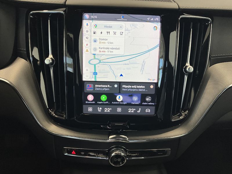 Volvo XC60 T8 eAWD Ultimate Dark - fotka 31 z 54
