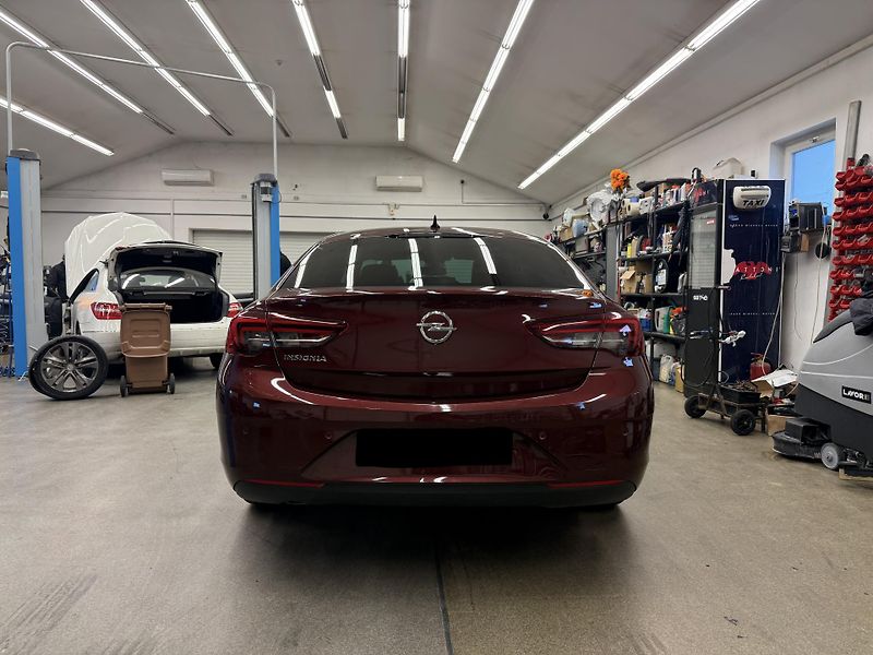 Opel Insignia Grand Sport 2.0 CDTI 125 kW - fotka 7 z 20
