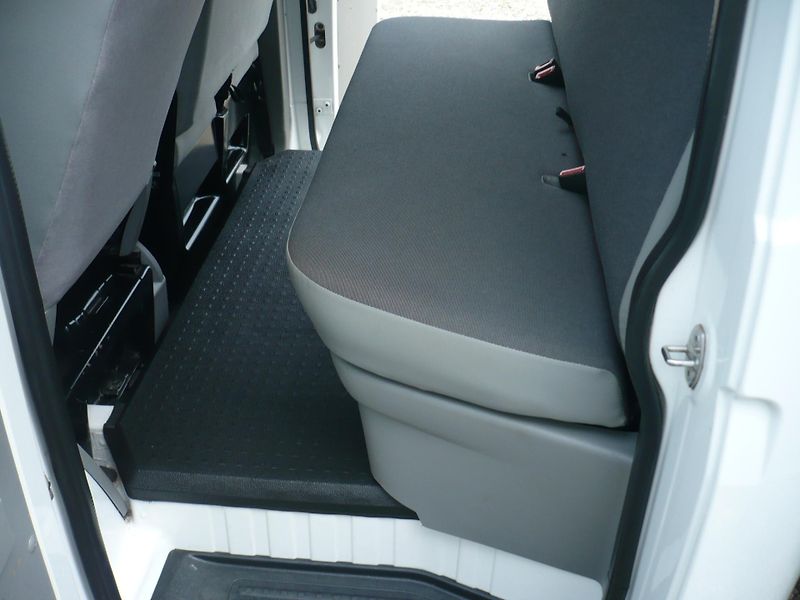 Volkswagen Transporter 2.0TDI Klima 6Míst - fotka 22 z 32