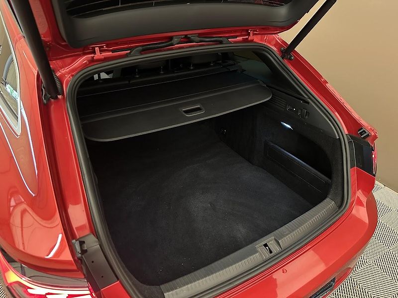 Volkswagen Arteon (2021) R-LINE 2.0 TDi SCR DSG 110 kW. - fotka 11 z 29