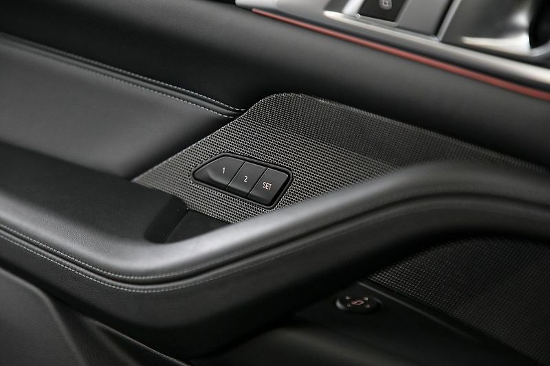BMW M4 353kW Manuál Carbon KeramBrzdy - fotka 30 z 45