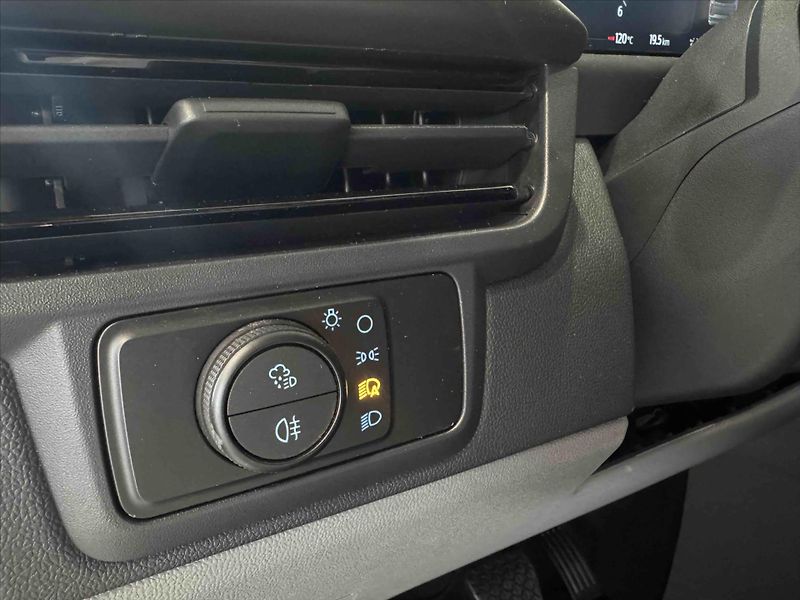 Ford Tourneo (2026) 2,0 EcoBlue 125 kW/170k  Custo - fotka 11 z 20