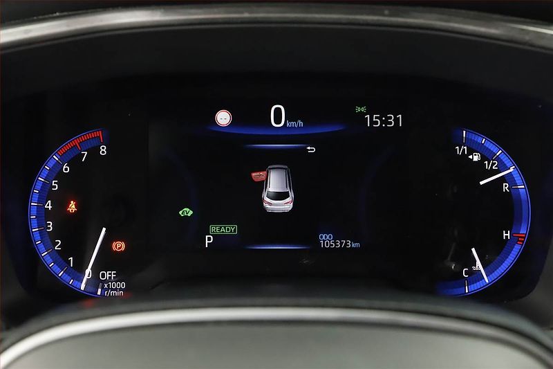 Toyota Corolla (2021) 2.0 Hybrid - fotka 9 z 15