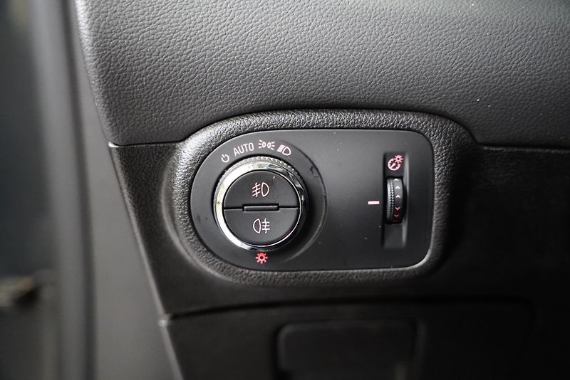 Opel Zafira - fotka 13 z 25